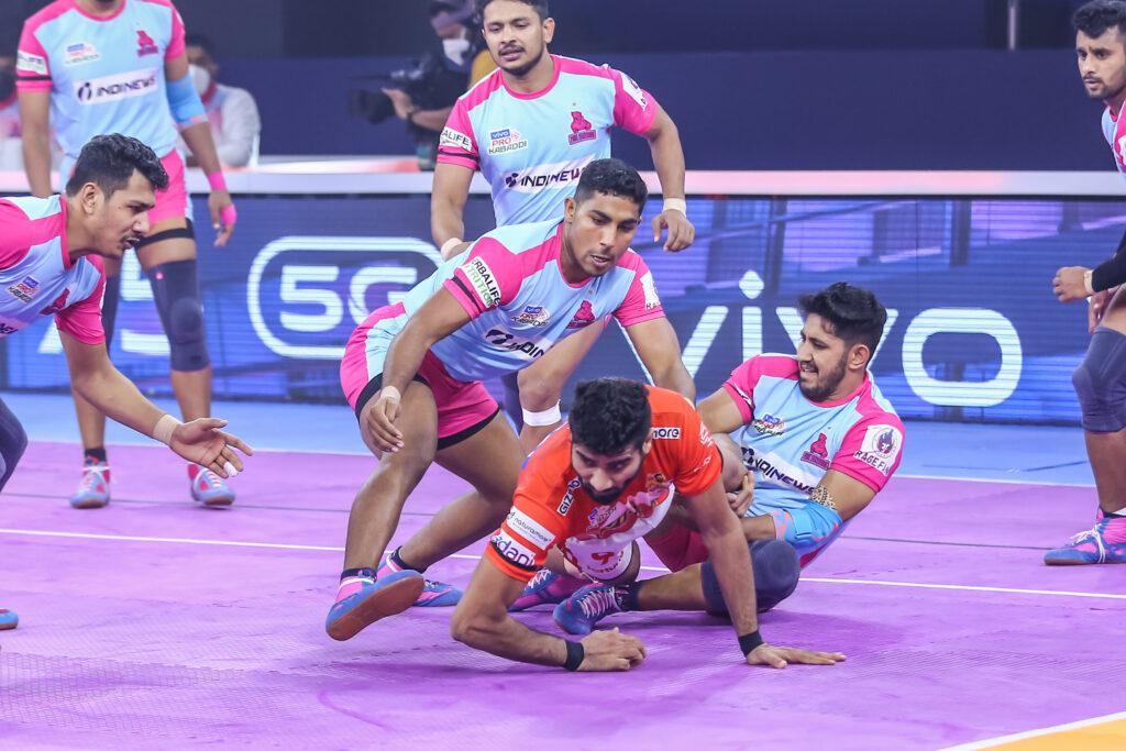 Jaipur Pink Panthers vs Gujarat Giants