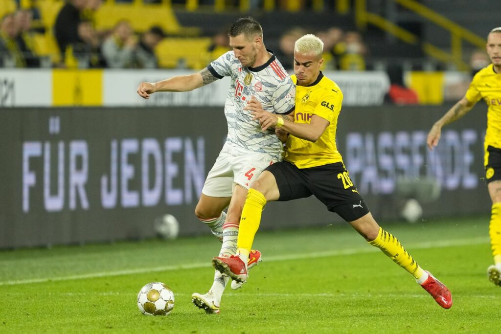 Niklas Sule vs Borussia Dortmund
