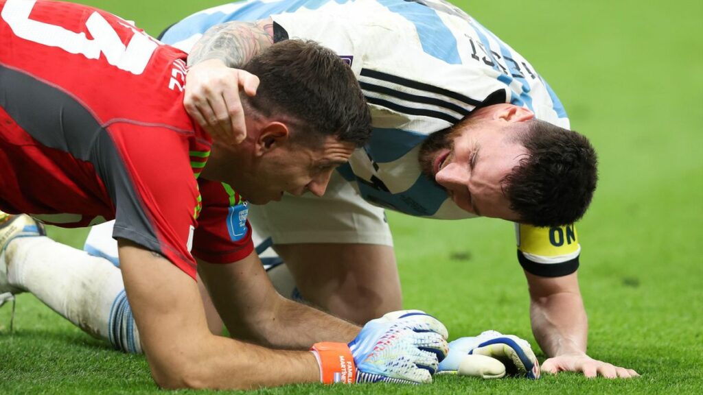 Lionel Messi, Emiliano Martinez