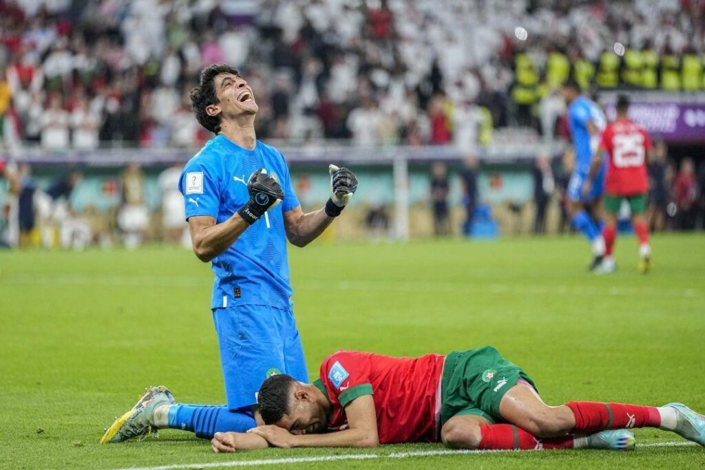 Yassine Bounou, Achraf Hakimi